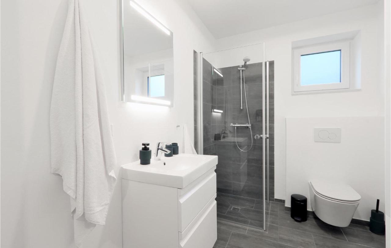 Awesome Apartment In Lembruch-Duemmer See Dış mekan fotoğraf